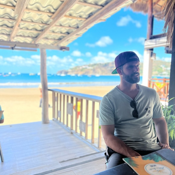 Meet your Posher, Jeff - Picture 4 of 4